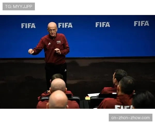 裁判摄像头首次捕捉主裁视角：阿尔贝罗拉与球员沟通细节曝光